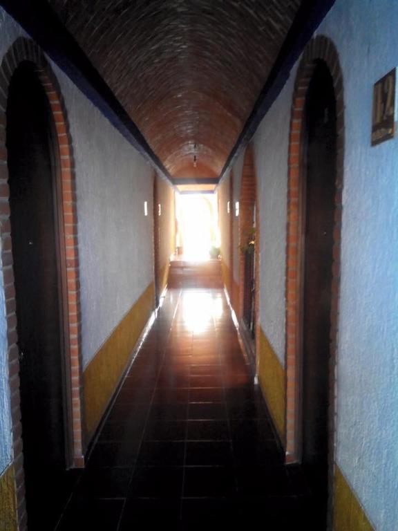 Hotel La Herradura Tecozautla Εξωτερικό φωτογραφία